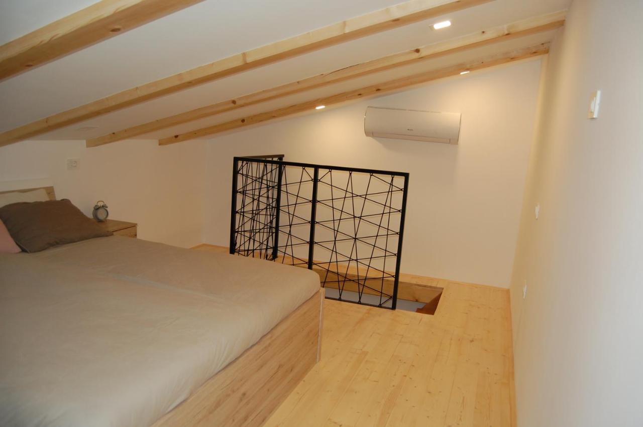Apartma Hiska Dobravlje Exterior foto
